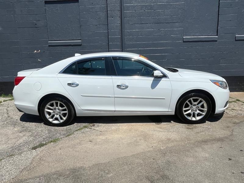Chevrolet Malibu  2013
