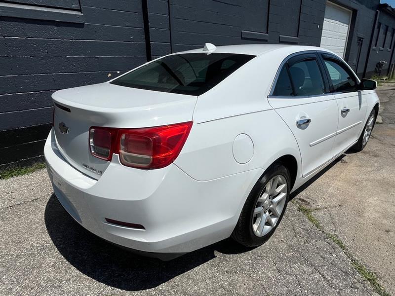Chevrolet Malibu  2013