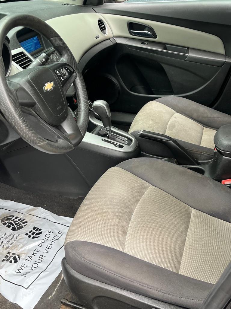 Chevrolet Cruze  2012