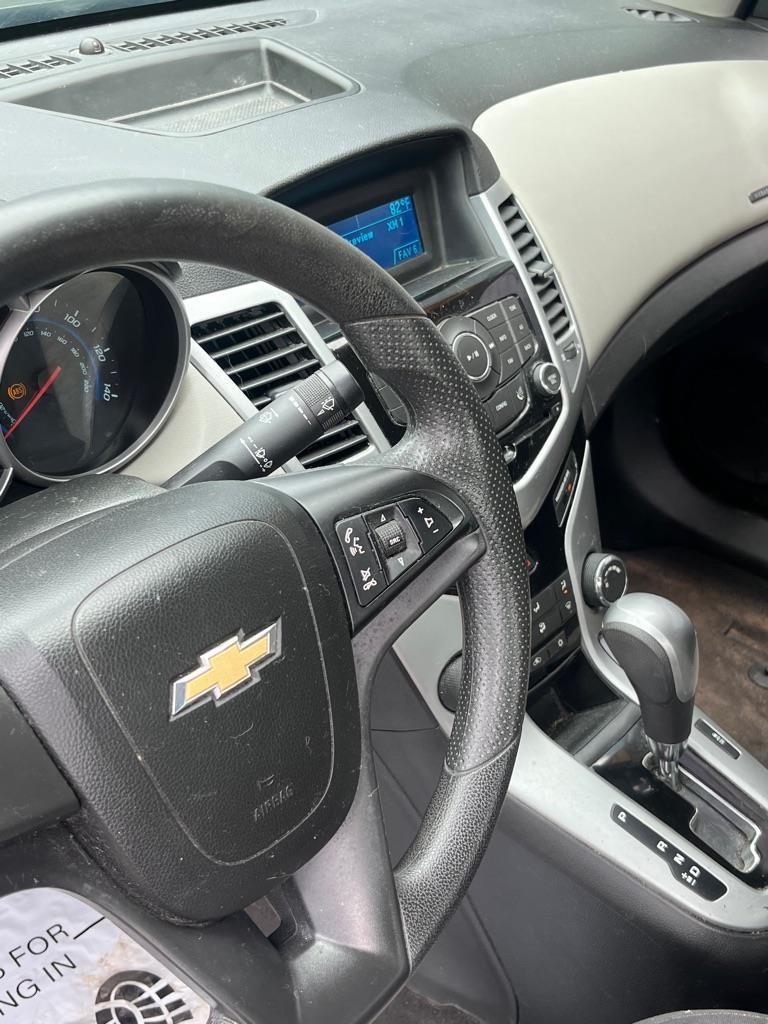 Chevrolet Cruze  2012