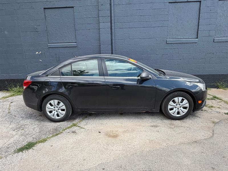 Chevrolet Cruze 4dr Sdn LS 2012