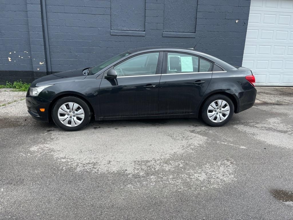 Chevrolet Cruze 4dr Sdn LS 2012
