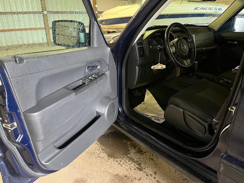 Jeep Liberty  2012