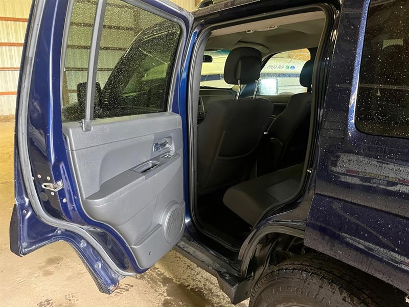 Jeep Liberty  2012