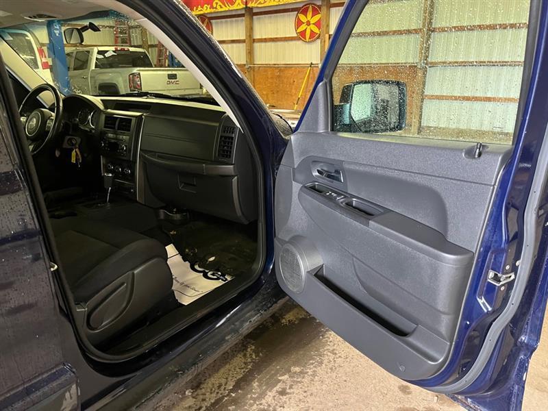 Jeep Liberty  2012