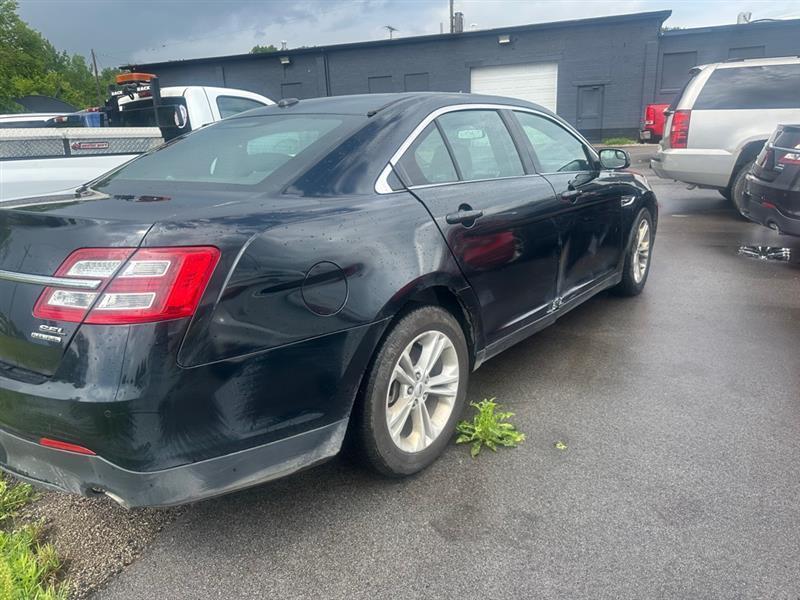 Ford Taurus SEL 2015