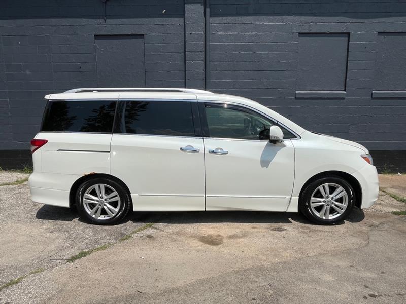 Nissan Quest  2014