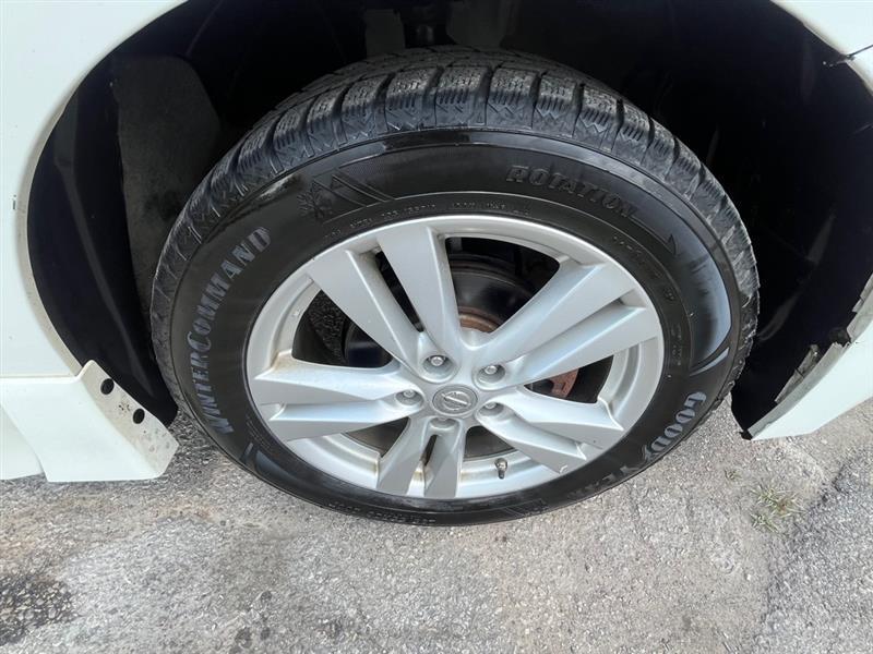Nissan Quest  2014