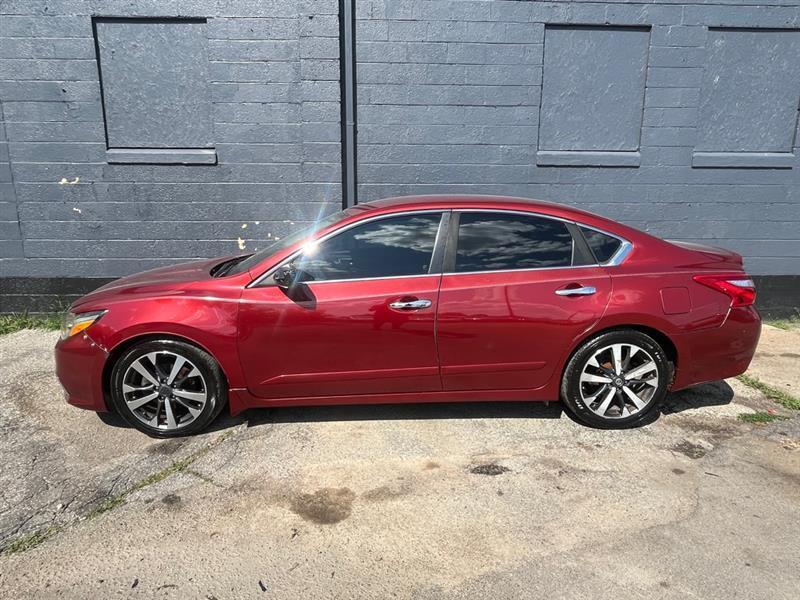 Nissan Altima  2016