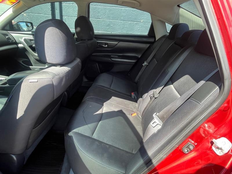 Nissan Altima  2016