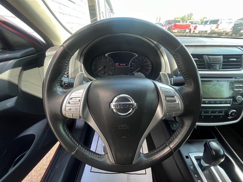 Nissan Altima  2016