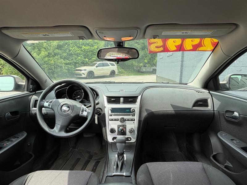 Chevrolet Malibu  2008