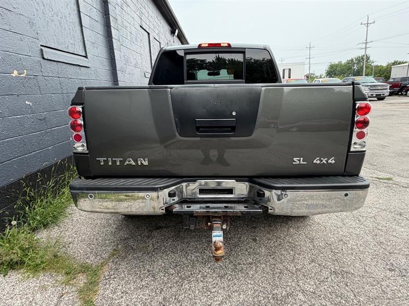 Nissan Titan 4WD Crew Cab SWB SL 2012