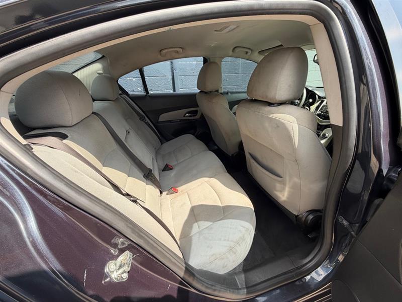 Chevrolet Cruze Limited 4dr Sdn Auto LT w/1LT 2016