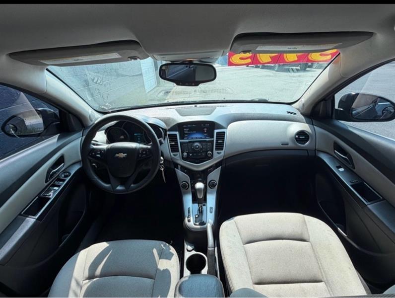 Chevrolet Cruze Limited 4dr Sdn Auto LT w/1LT 2016
