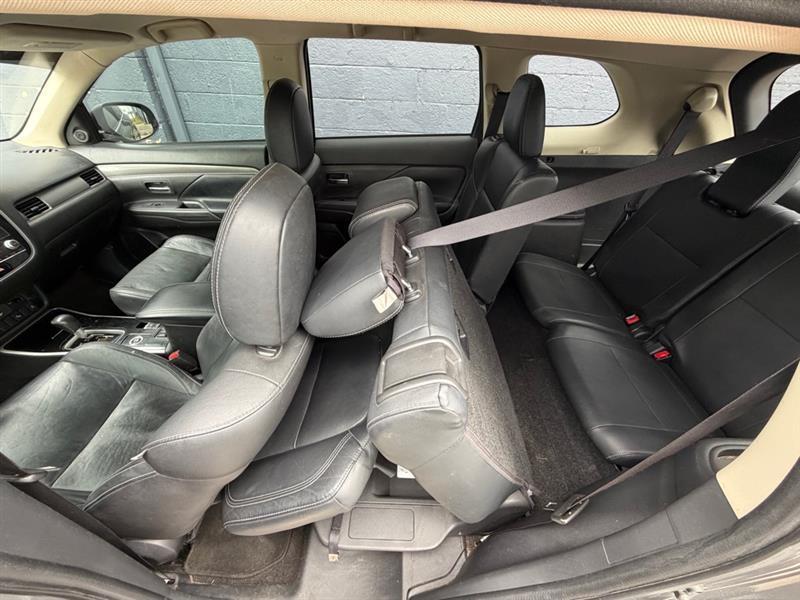 Mitsubishi Outlander SE S-AWC 2020