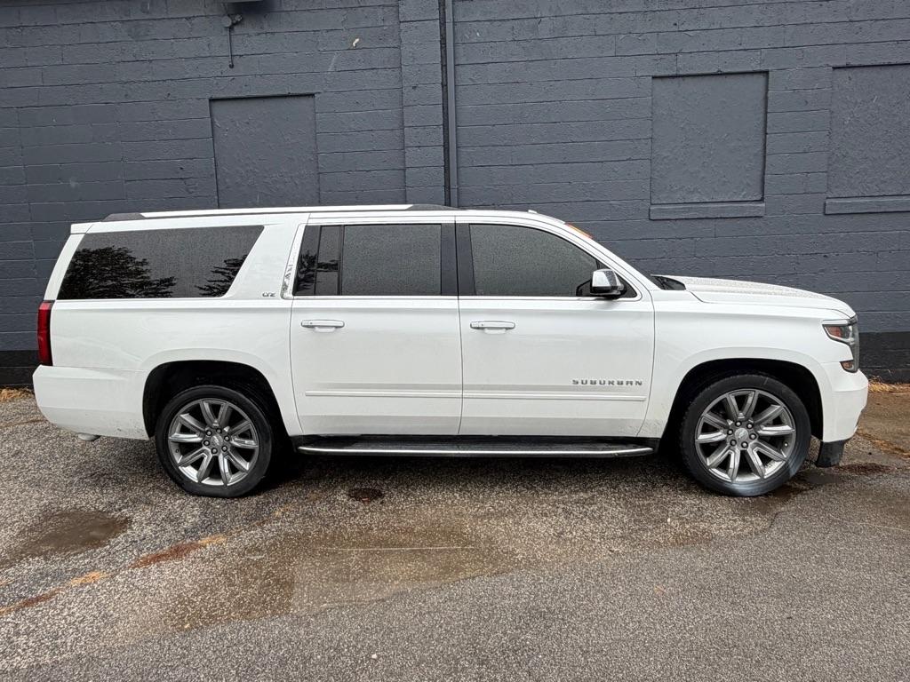 Chevrolet Suburban  2016