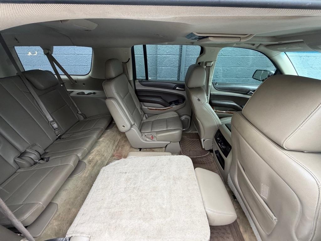 Chevrolet Suburban  2016