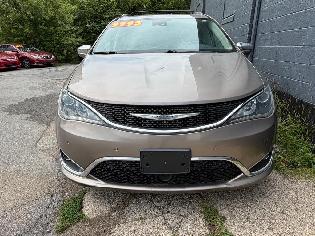 Chrysler Pacifica Limited FWD 2017