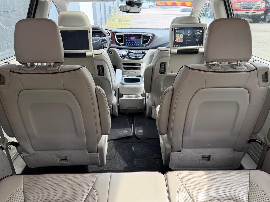 Chrysler Pacifica Limited FWD 2017