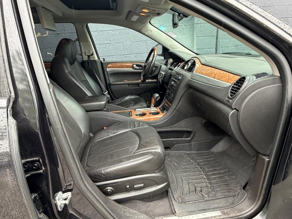 Buick Enclave AWD 4dr Leather 2012