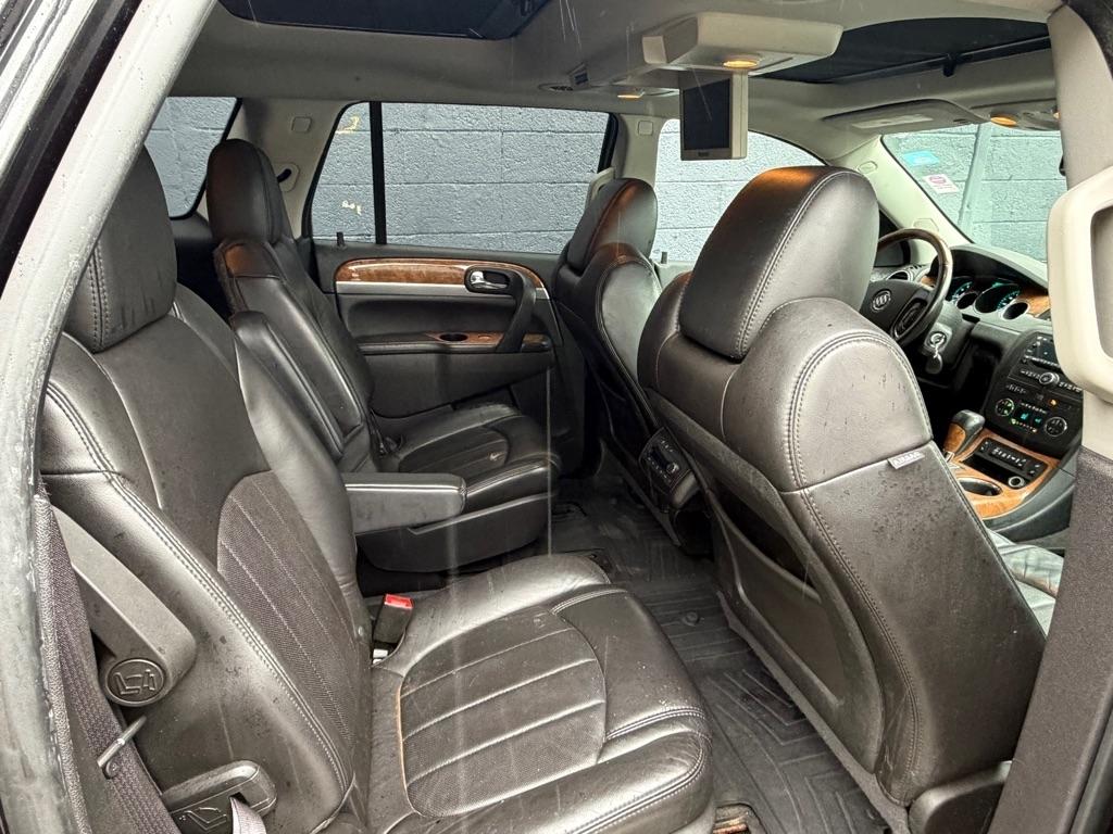 Buick Enclave AWD 4dr Leather 2012