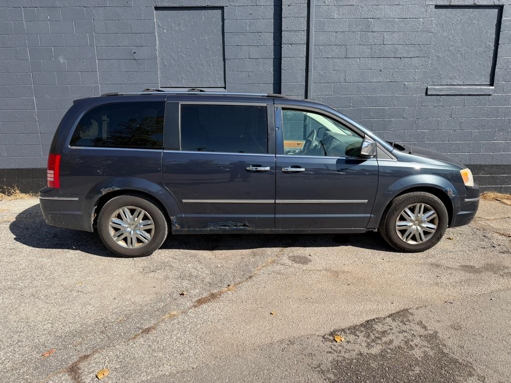 Chrysler Town & Country 4dr Wgn Limited 2008