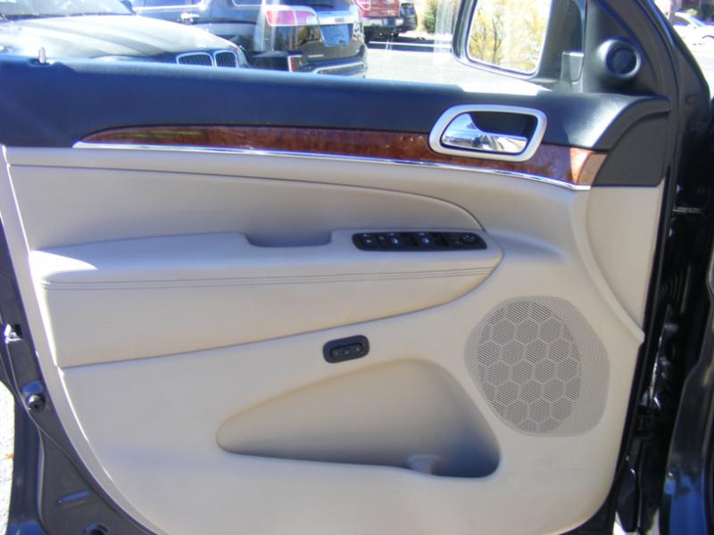 Jeep Grand Cherokee Limited 4WD 2011 Jeep Grand Cherokee Limited 4WD 2011