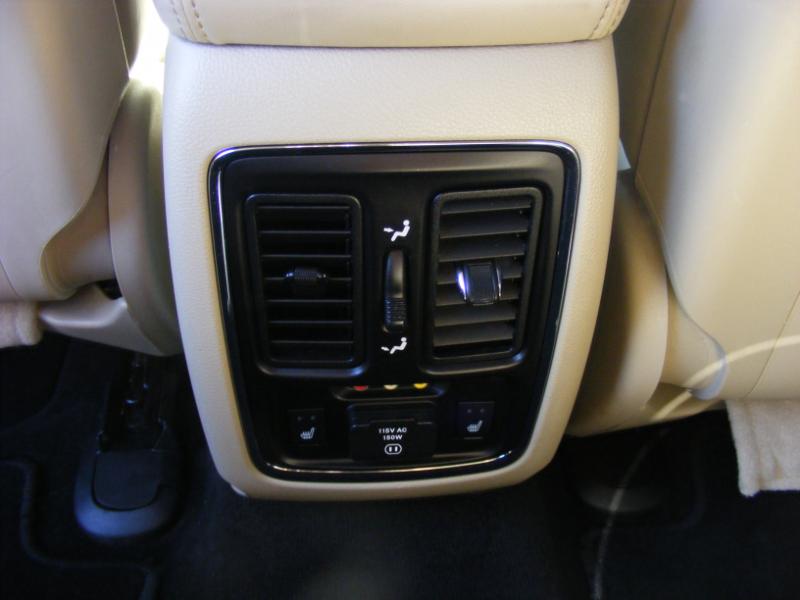 Jeep Grand Cherokee Limited 4WD 2011 Jeep Grand Cherokee Limited 4WD 2011