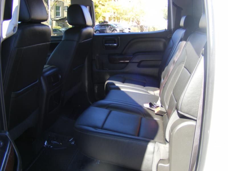 GMC Sierra 1500 SLT Crew Cab Long Box 4WD 2016 GMC Sierra 1500 SLT Crew Cab Long Box 4WD 2016