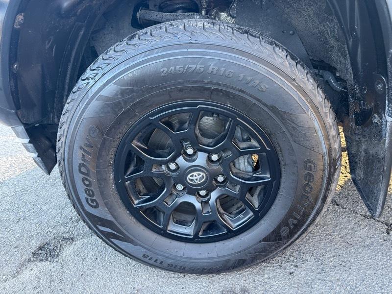 Toyota Tacoma SR5 Double Cab 4WD V6 2022