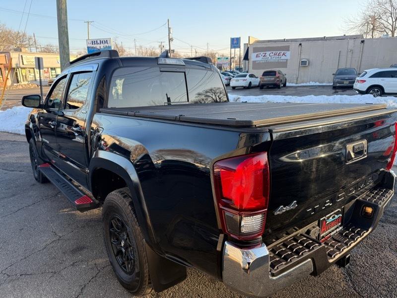 Toyota Tacoma SR5 Double Cab 4WD V6 2022
