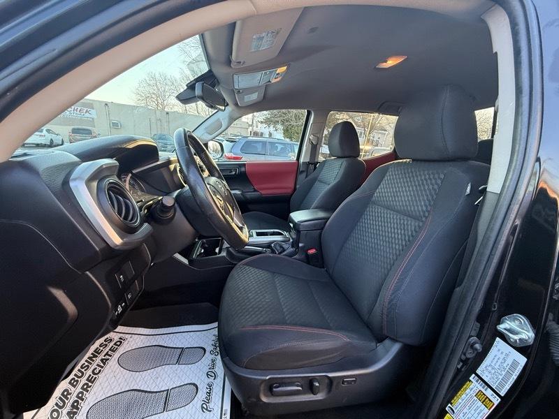 Toyota Tacoma SR5 Double Cab 4WD V6 2022