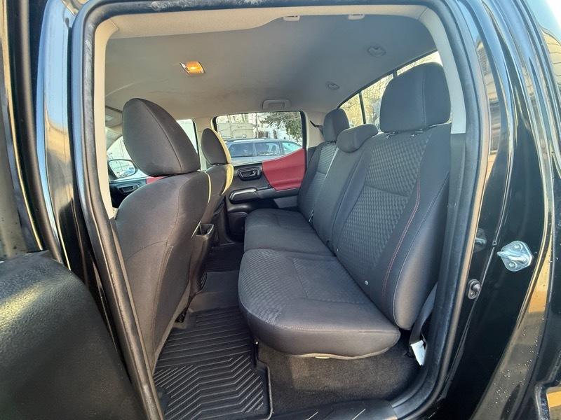 Toyota Tacoma SR5 Double Cab 4WD V6 2022