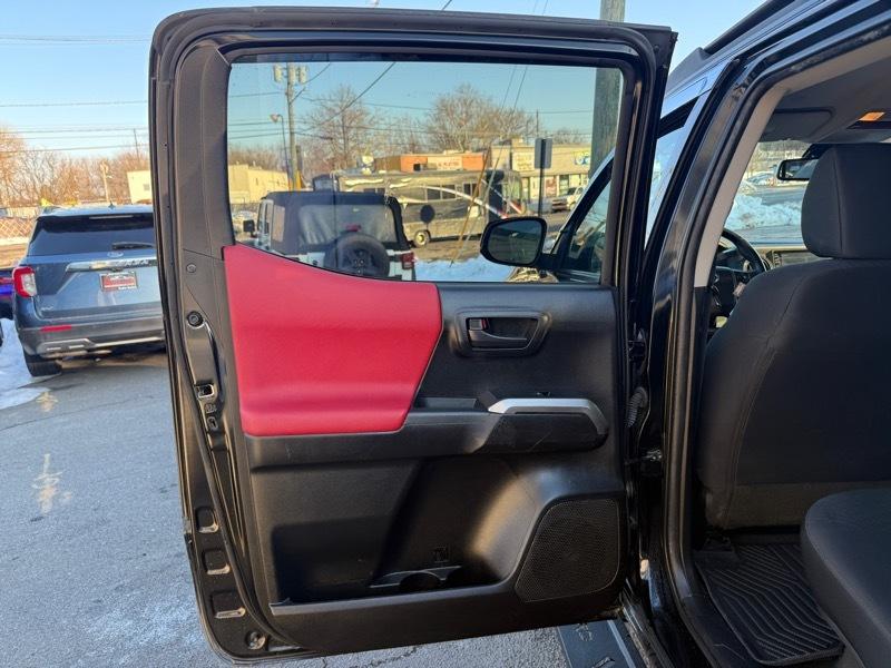 Toyota Tacoma SR5 Double Cab 4WD V6 2022