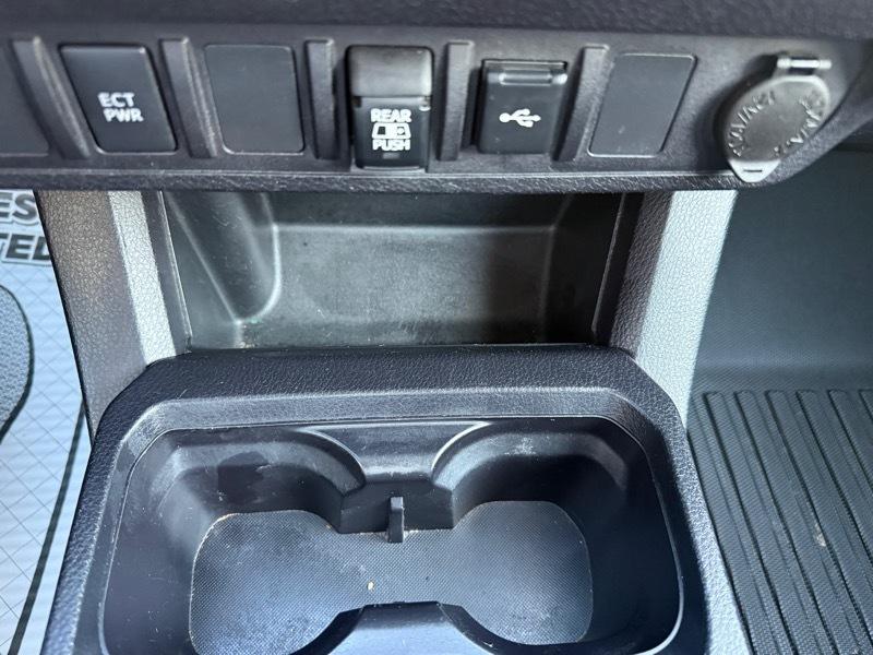 Toyota Tacoma SR5 Double Cab 4WD V6 2022