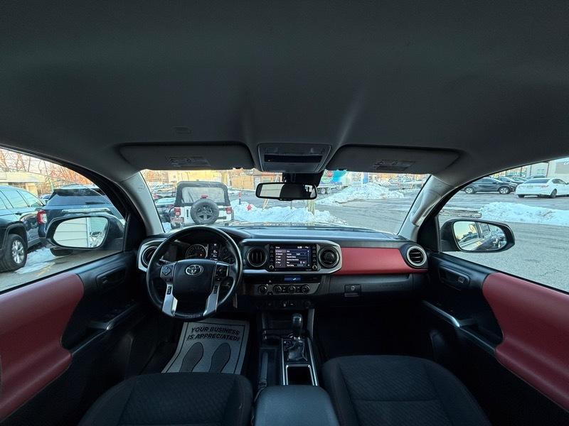 Toyota Tacoma SR5 Double Cab 4WD V6 2022