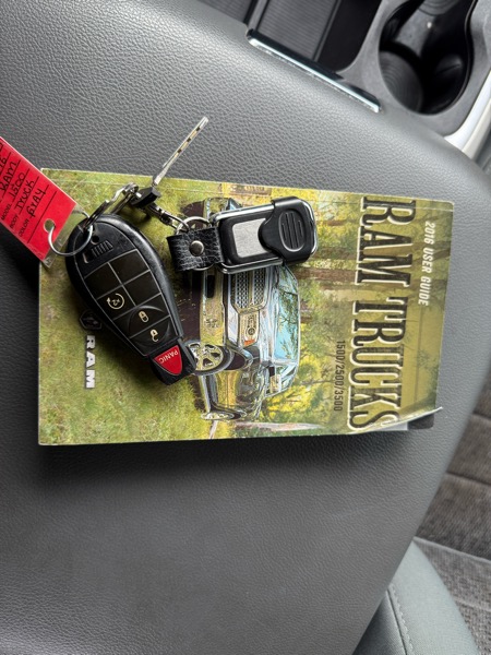 RAM 1500 4WD Quad Cab 140.5" Outdoorsman 2016