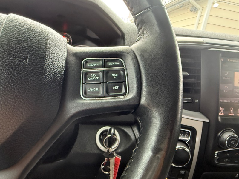 RAM 1500 4WD Quad Cab 140.5" Outdoorsman 2016