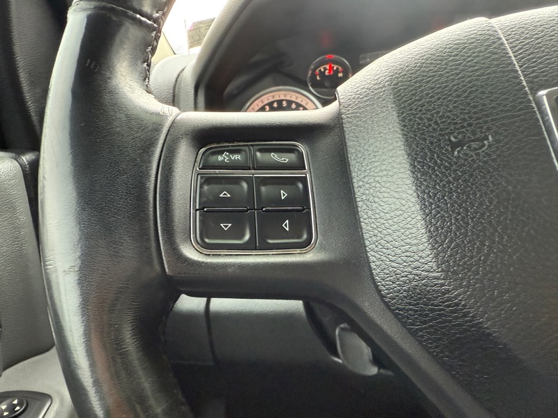 RAM 1500 4WD Quad Cab 140.5" Outdoorsman 2016