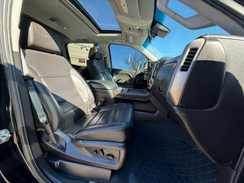 GMC Sierra 1500 Denali Crew Cab Long Box 4WD 2018