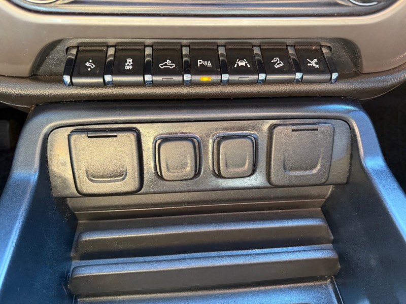 GMC Sierra 1500 Denali Crew Cab Long Box 4WD 2018