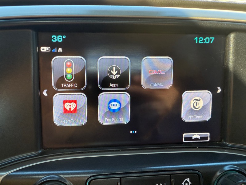 GMC Sierra 1500 Denali Crew Cab Long Box 4WD 2018