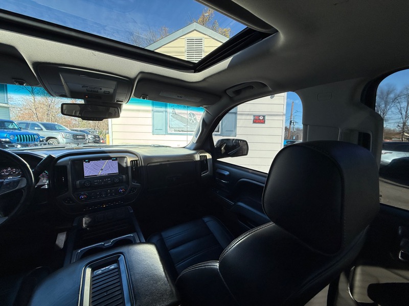 GMC Sierra 1500 Denali Crew Cab Long Box 4WD 2018