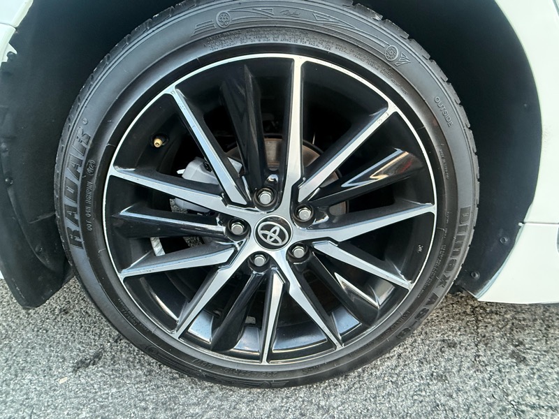 Toyota Camry SE 2024