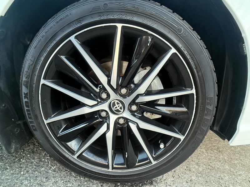 Toyota Camry SE 2024