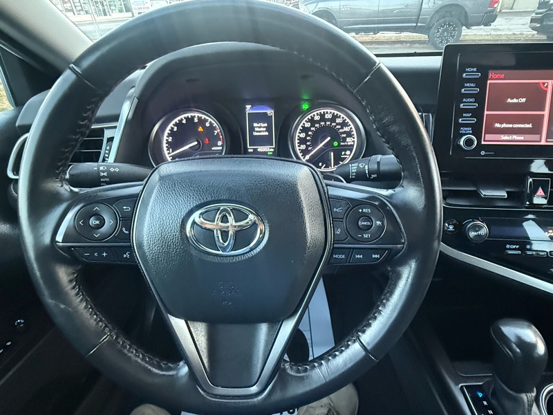 Toyota Camry SE 2024
