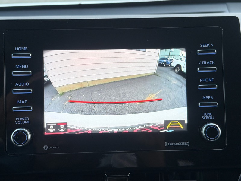 Toyota Camry SE 2024