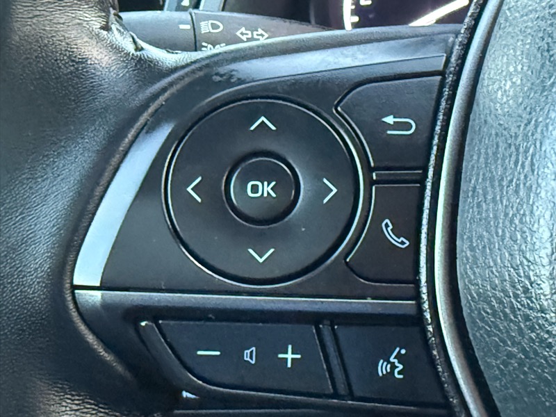 Toyota Camry SE 2024