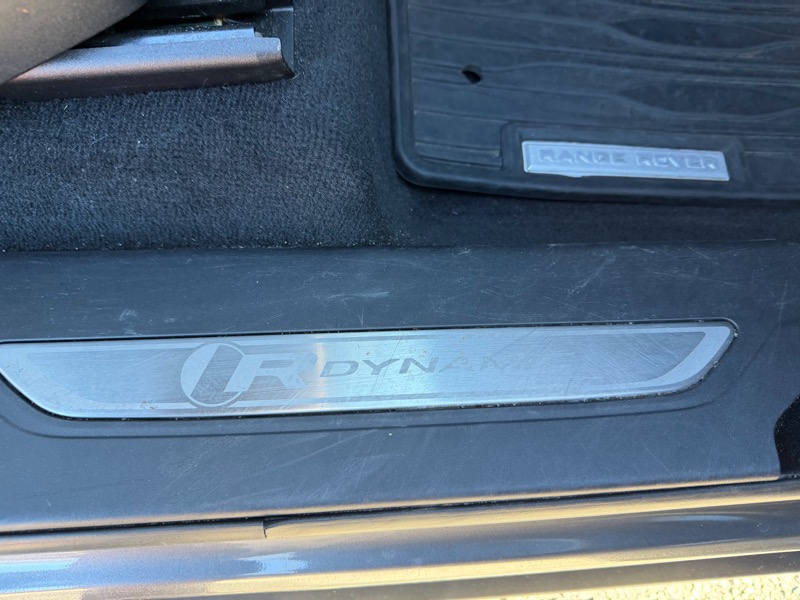 Land Rover Range Rover Velar  2019